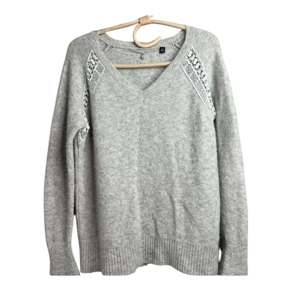 2 Anthro Knitted & Knotted Grey Wool Alpacas Sweaters Cable Knit Crochet Size XS - Picture 3 of 16